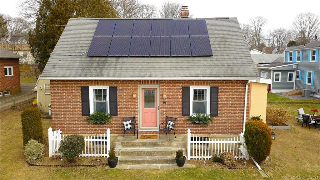 32 Viets Street New London CT 06320