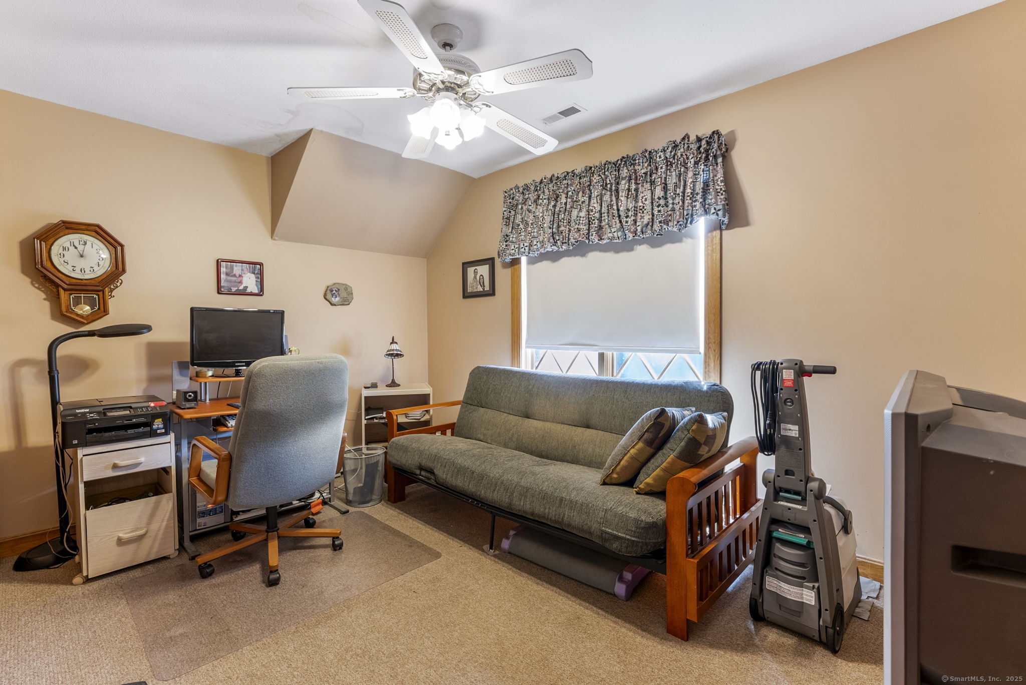 10 Cleary Lane Windsor CT 06095