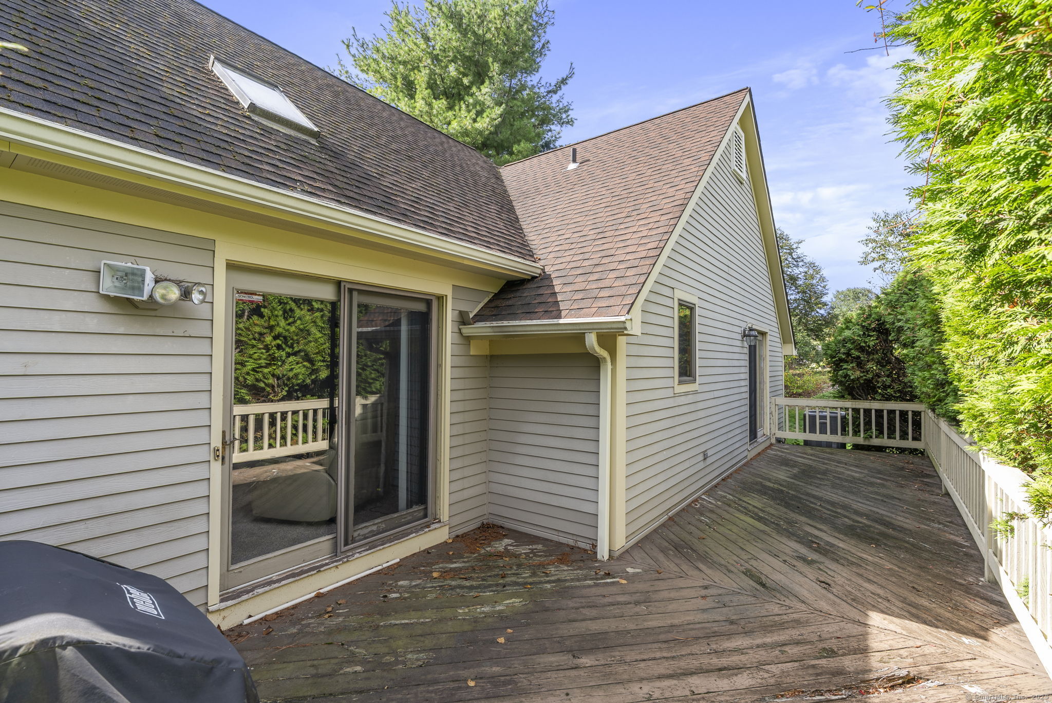 10 Cleary Lane Windsor CT 06095