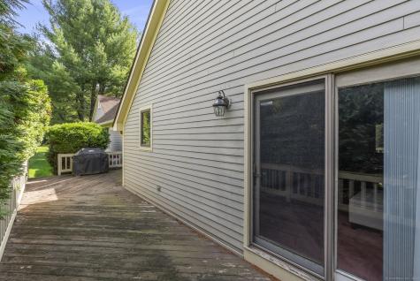 10 Cleary Lane Windsor CT 06095