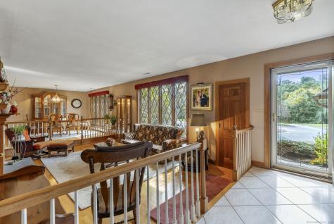 10 Cleary Lane Windsor CT 06095