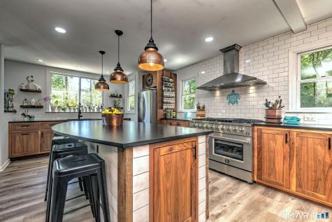 95 Covington Drive Milford CT 06461