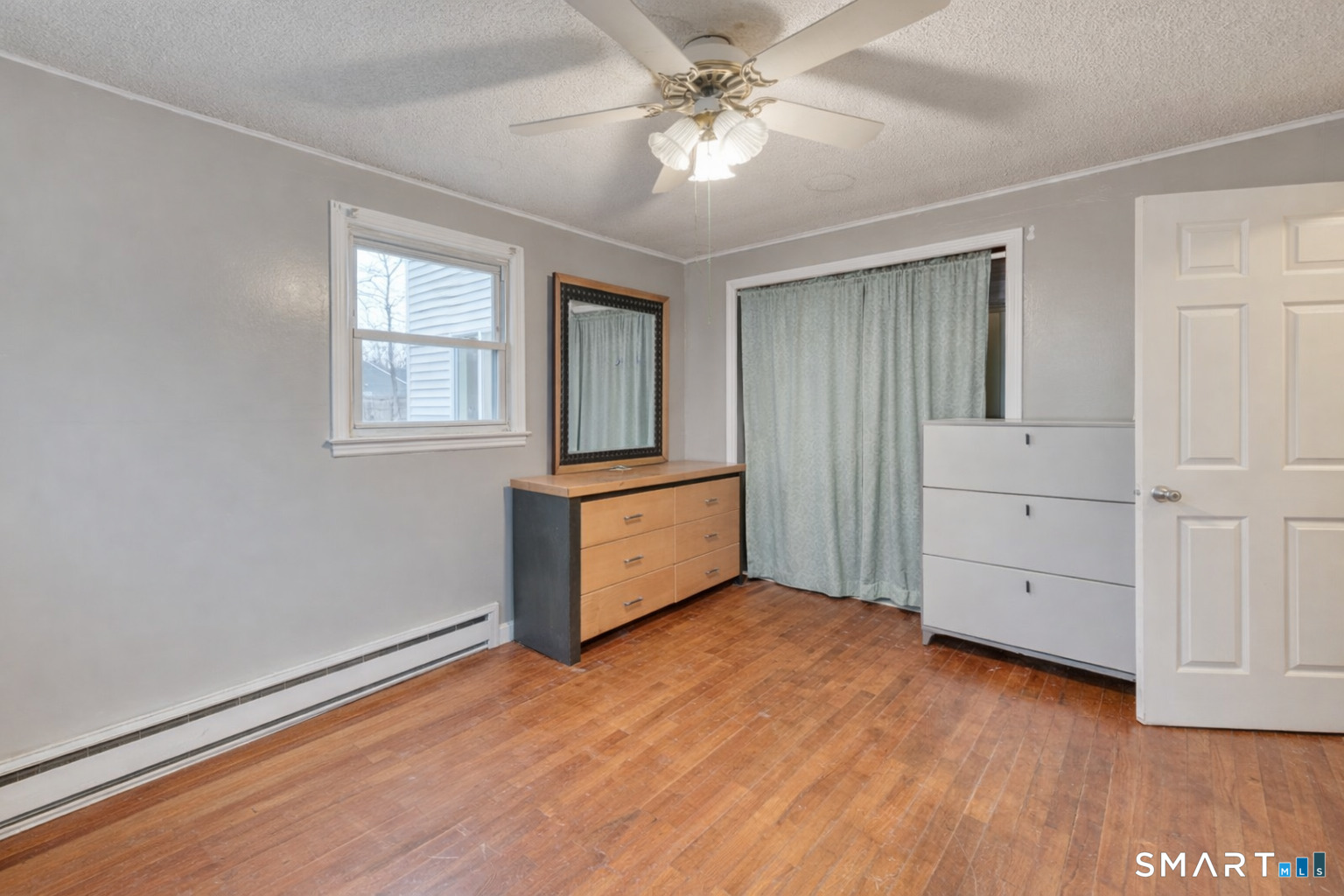 40 Cottage Grove Circle Bloomfield CT 06002