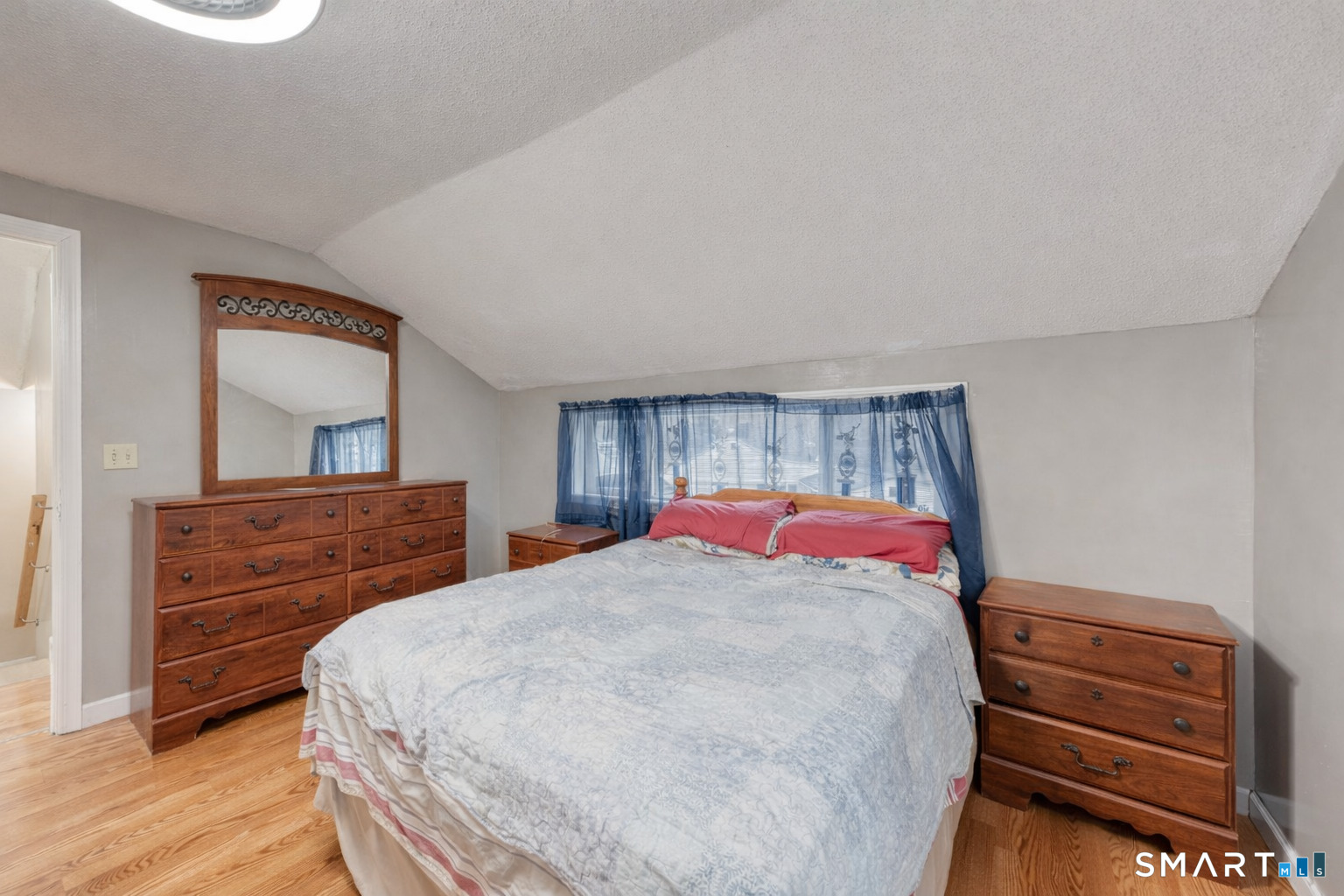 40 Cottage Grove Circle Bloomfield CT 06002