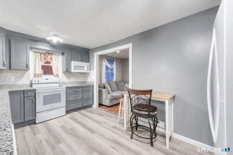 40 Cottage Grove Circle Bloomfield CT 06002