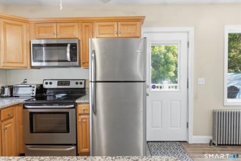 16 Park Avenue Montville CT 06382