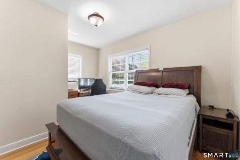 16 Park Avenue Montville CT 06382