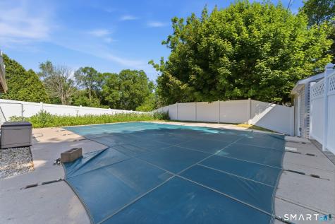 16 Park Avenue Montville CT 06382
