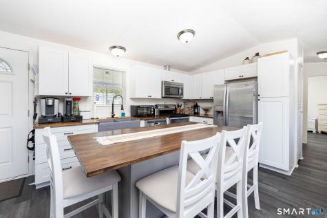 4 Apache Road East Hartford CT 06118