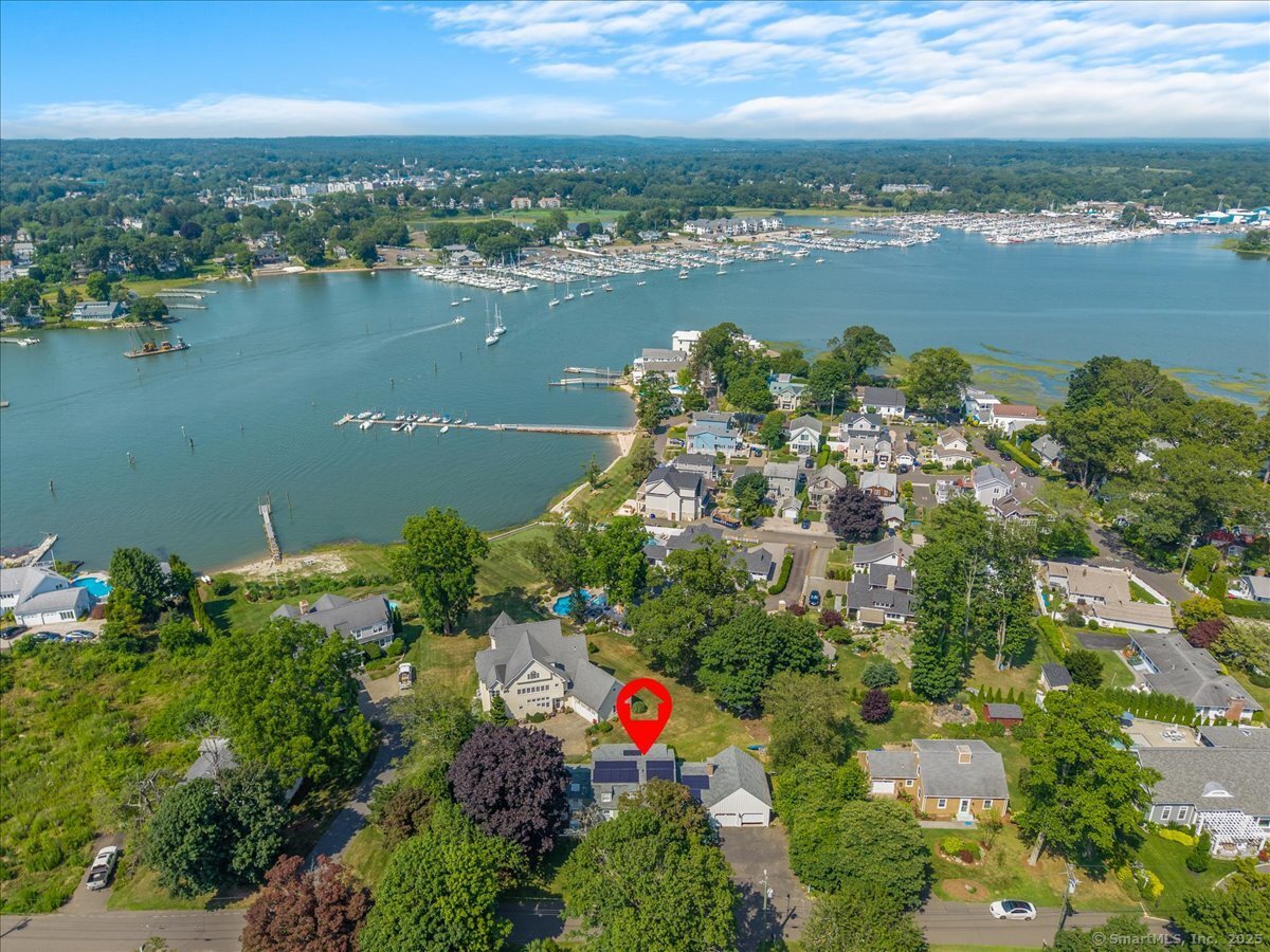 9 Spring Cove Road Branford CT 06405