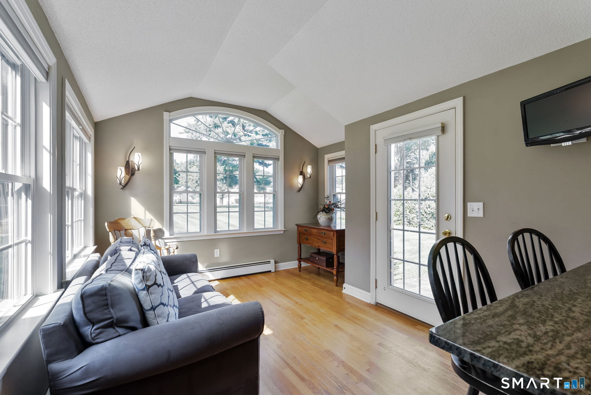 39 Clovercrest Road Wethersfield CT 06109