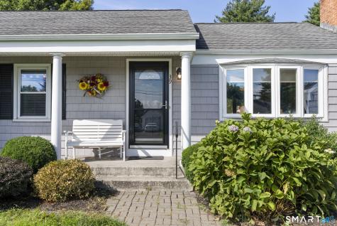 39 Clovercrest Road Wethersfield CT 06109
