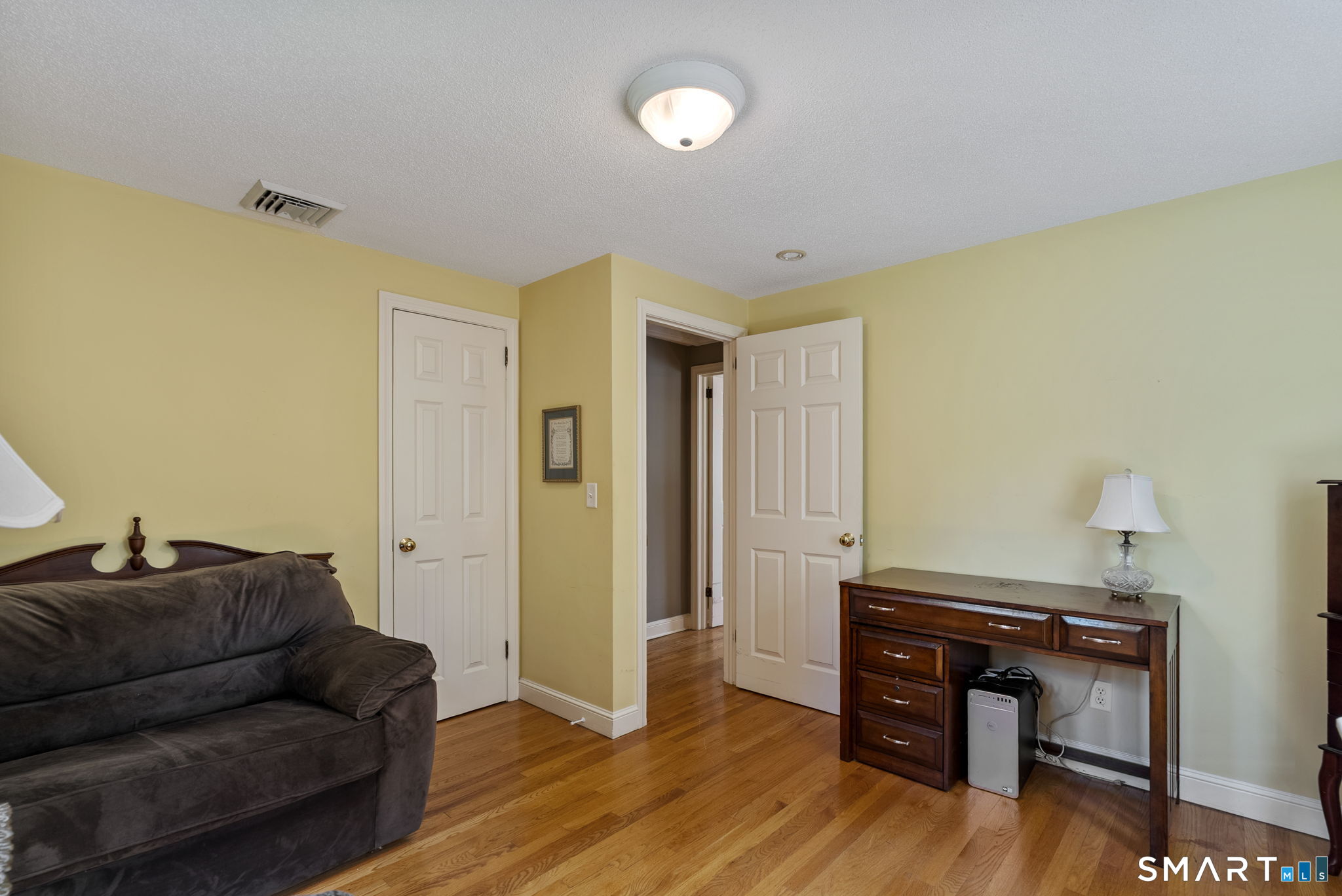 39 Clovercrest Road Wethersfield CT 06109