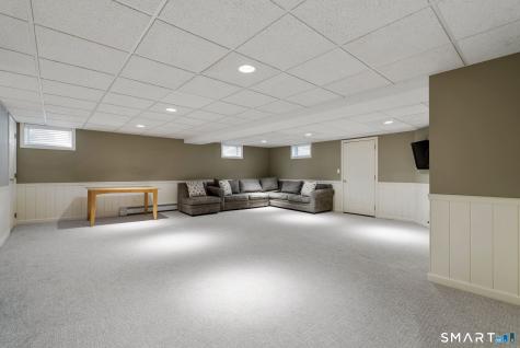39 Clovercrest Road Wethersfield CT 06109