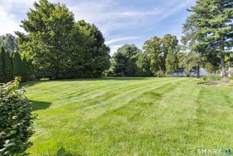 39 Clovercrest Road Wethersfield CT 06109