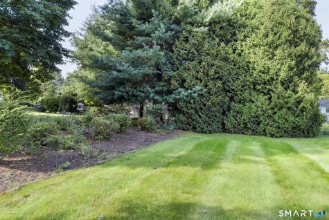 39 Clovercrest Road Wethersfield CT 06109