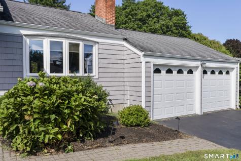 39 Clovercrest Road Wethersfield CT 06109