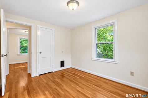 21 Monroe Street North Haven CT 06473