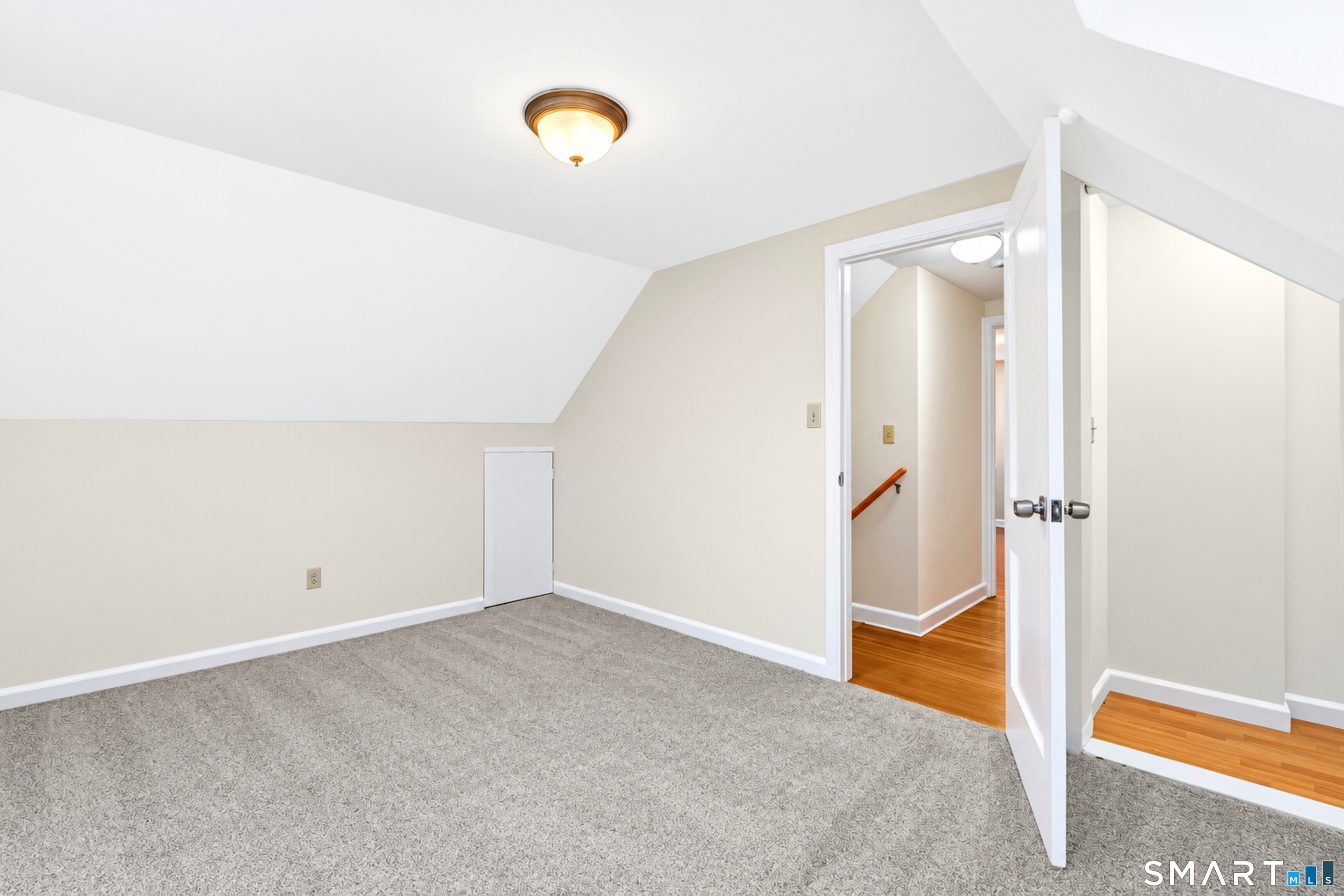 21 Monroe Street North Haven CT 06473
