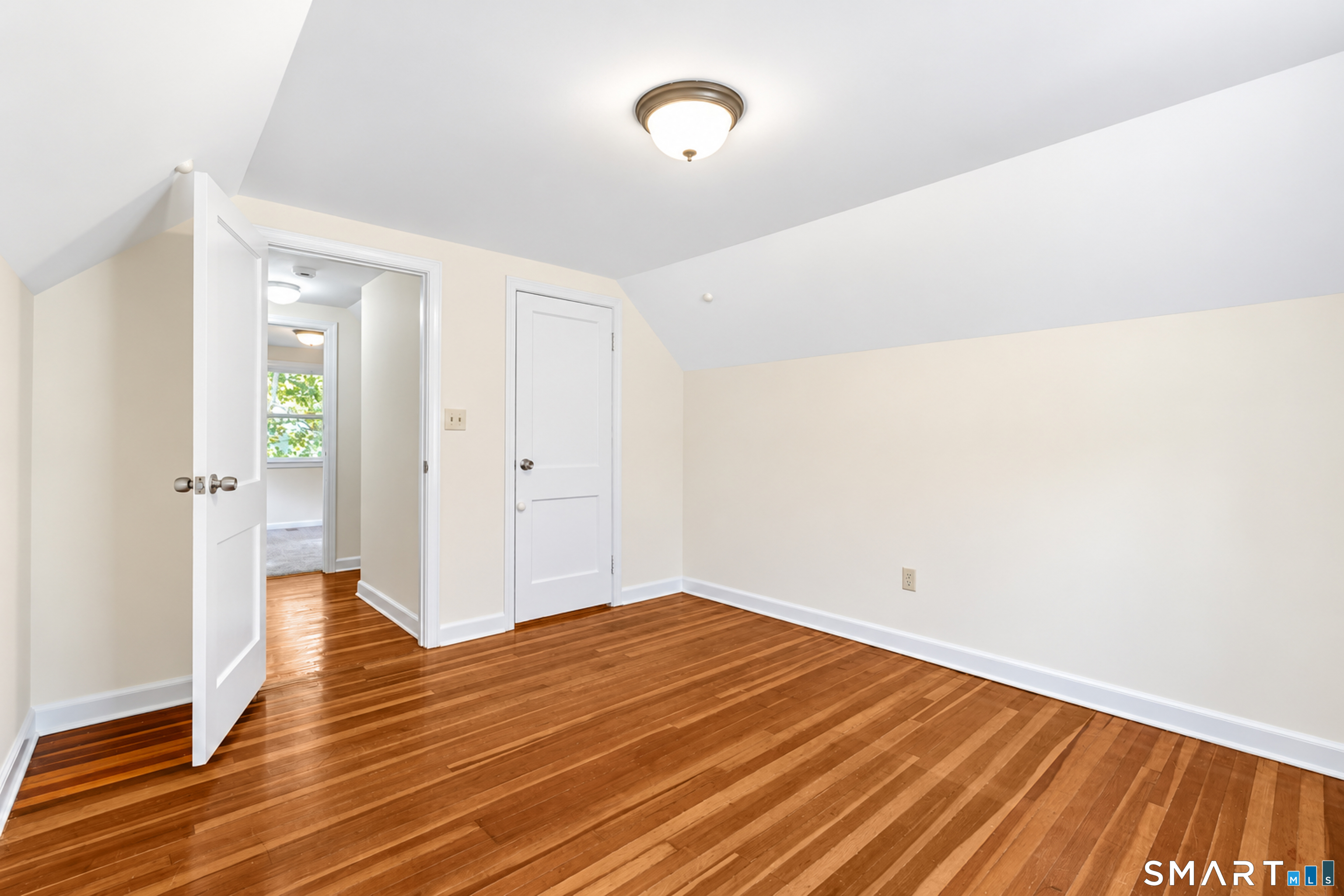 21 Monroe Street North Haven CT 06473