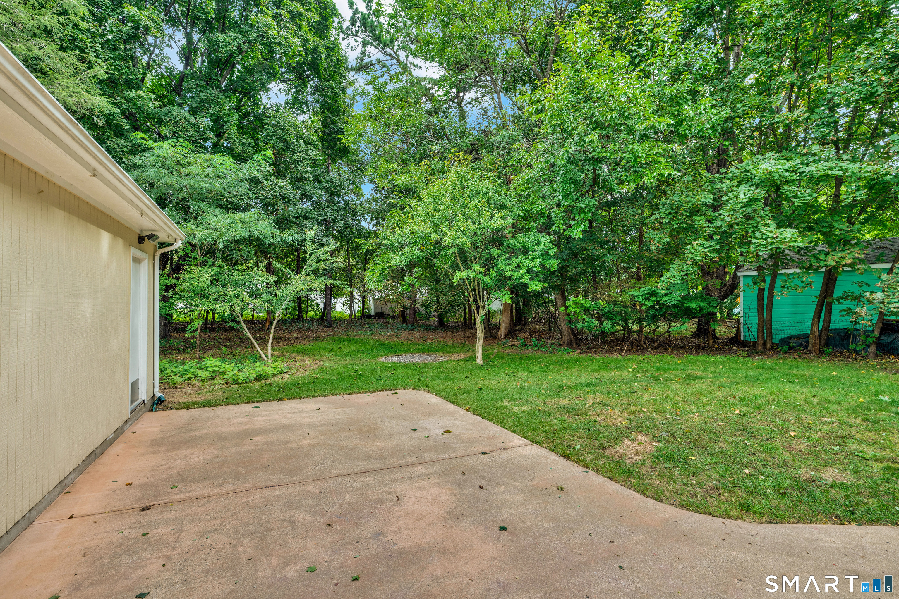 21 Monroe Street North Haven CT 06473