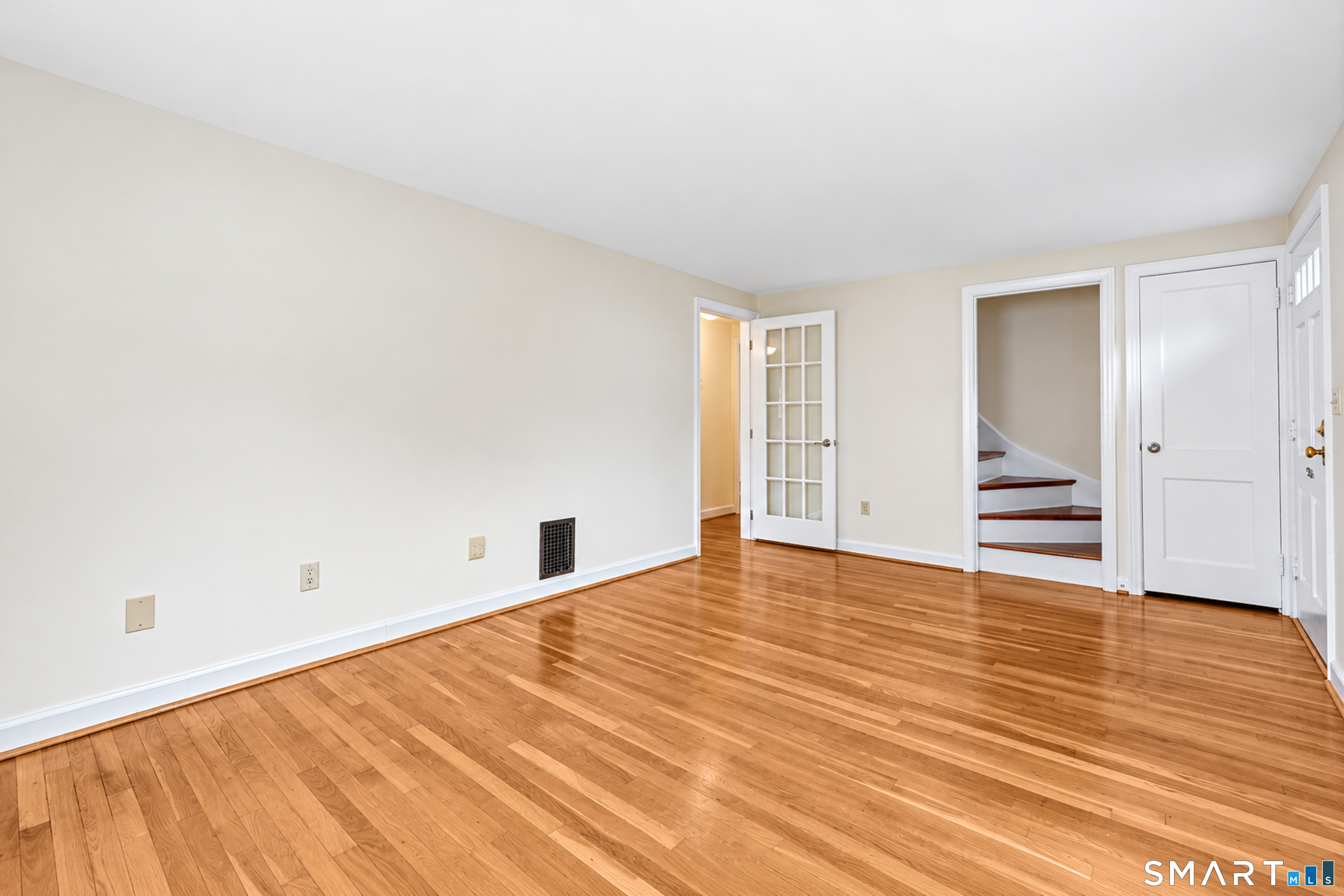 21 Monroe Street North Haven CT 06473