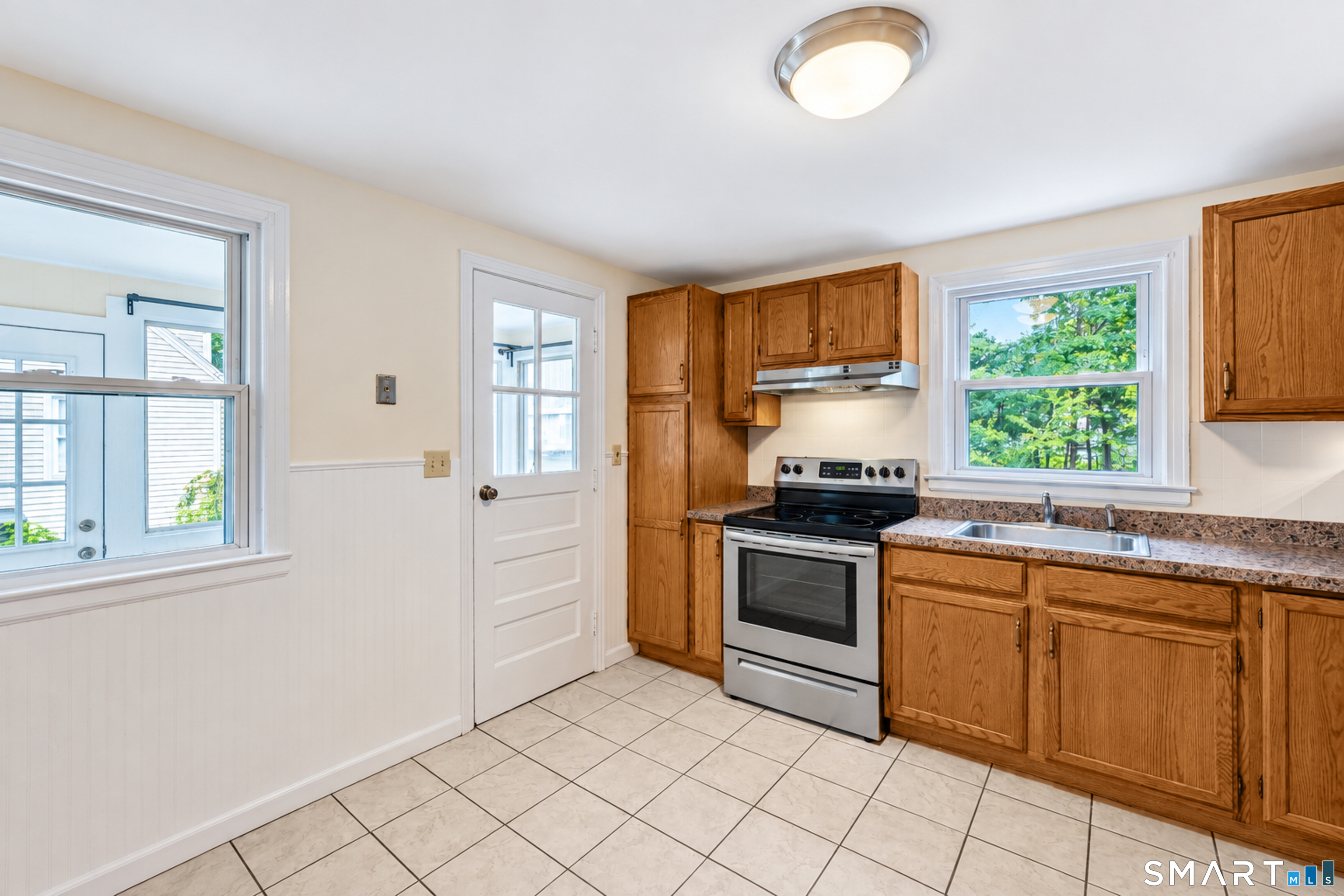 21 Monroe Street North Haven CT 06473