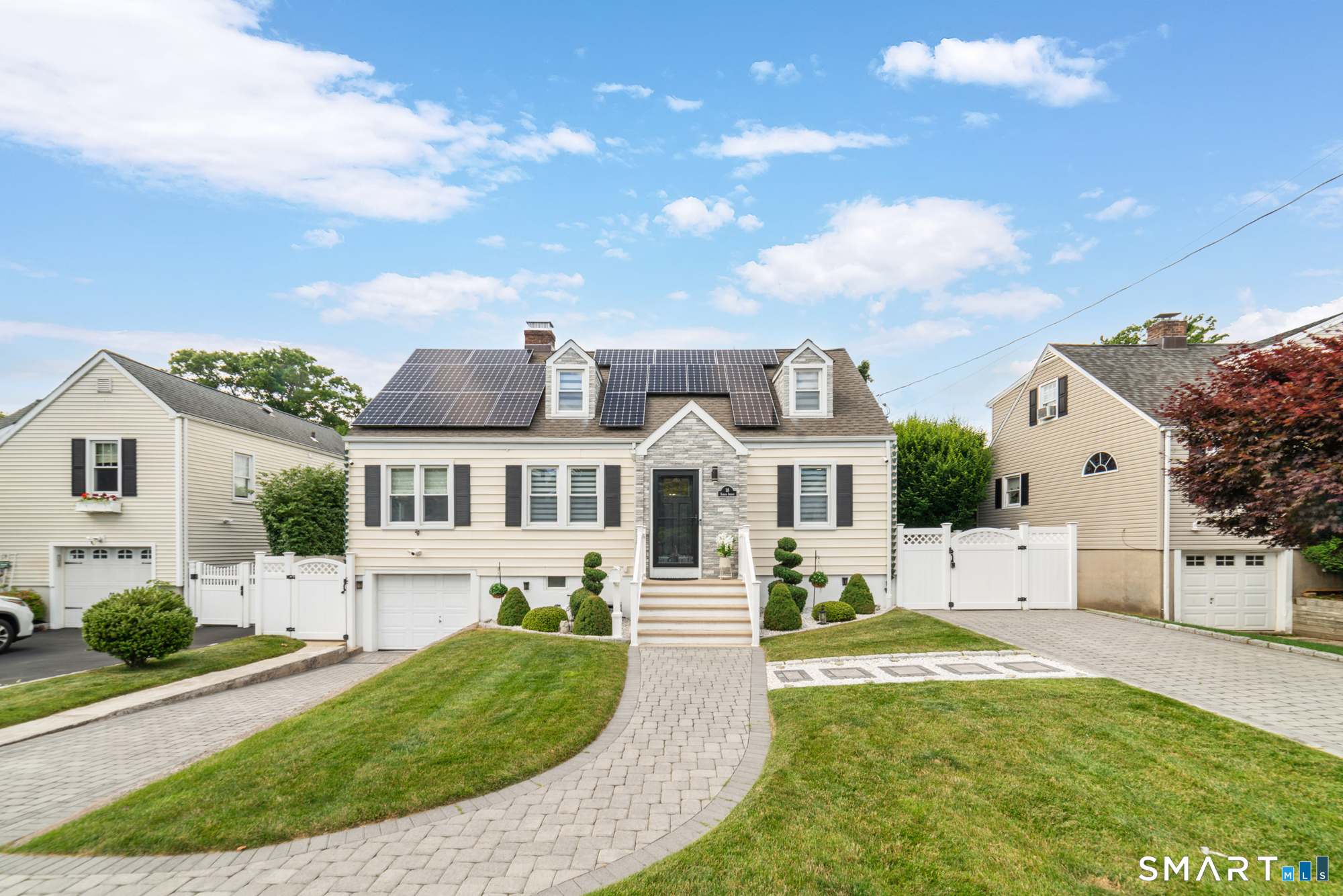 18 Fairlea Avenue Stratford CT 06614