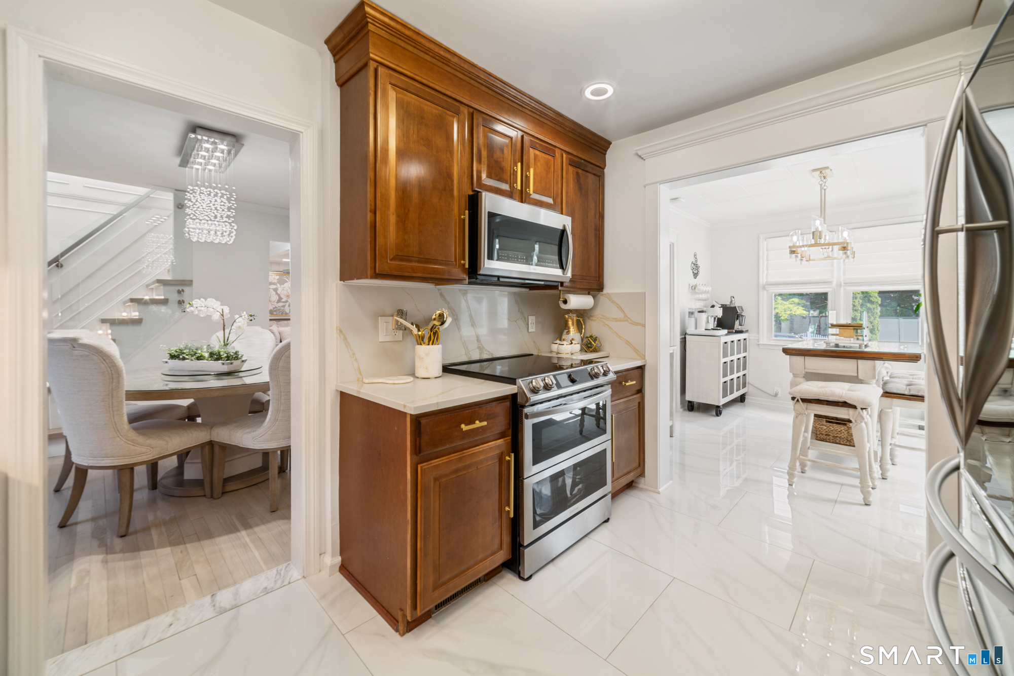 18 Fairlea Avenue Stratford CT 06614