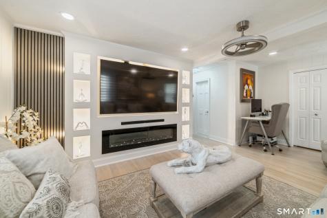 18 Fairlea Avenue Stratford CT 06614