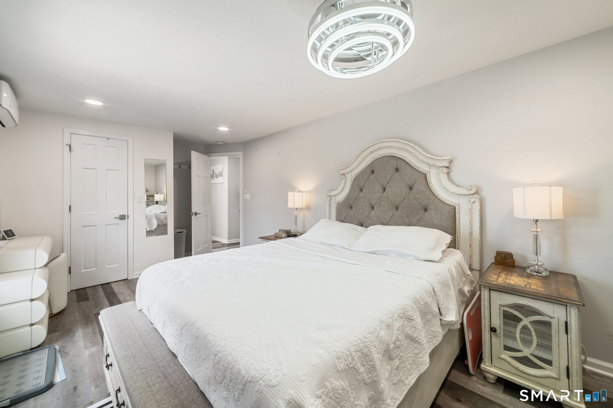 18 Fairlea Avenue Stratford CT 06614