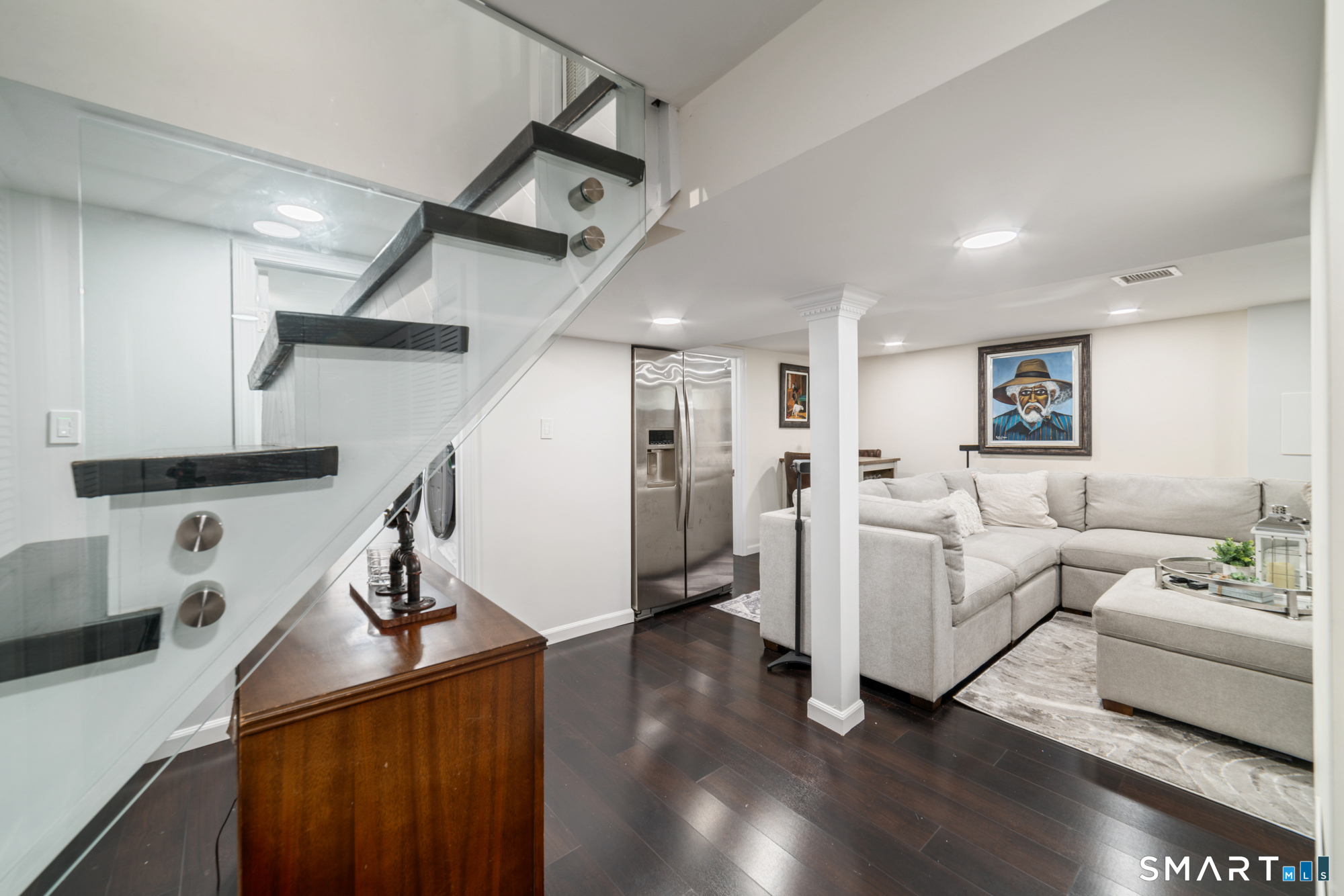 18 Fairlea Avenue Stratford CT 06614