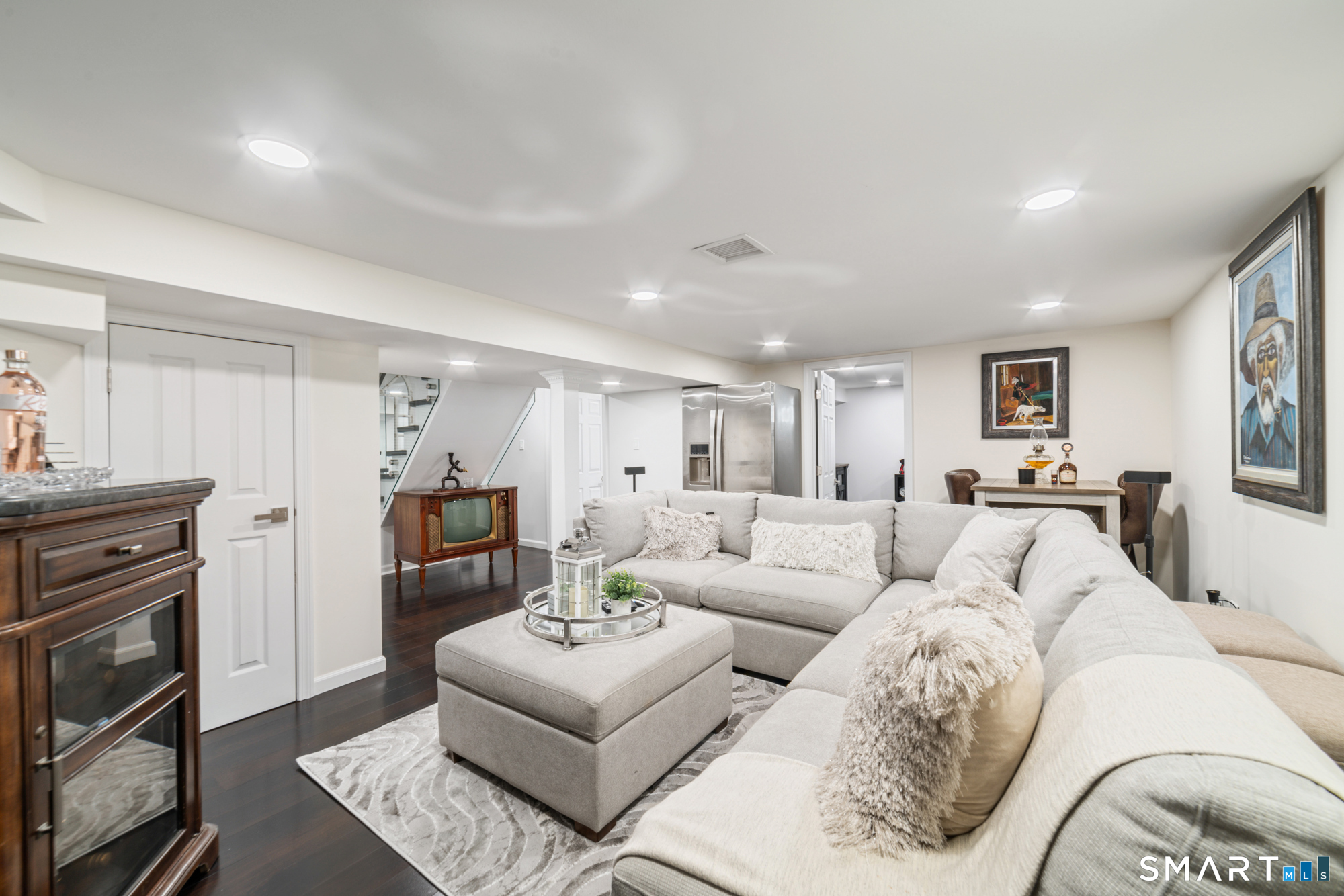 18 Fairlea Avenue Stratford CT 06614