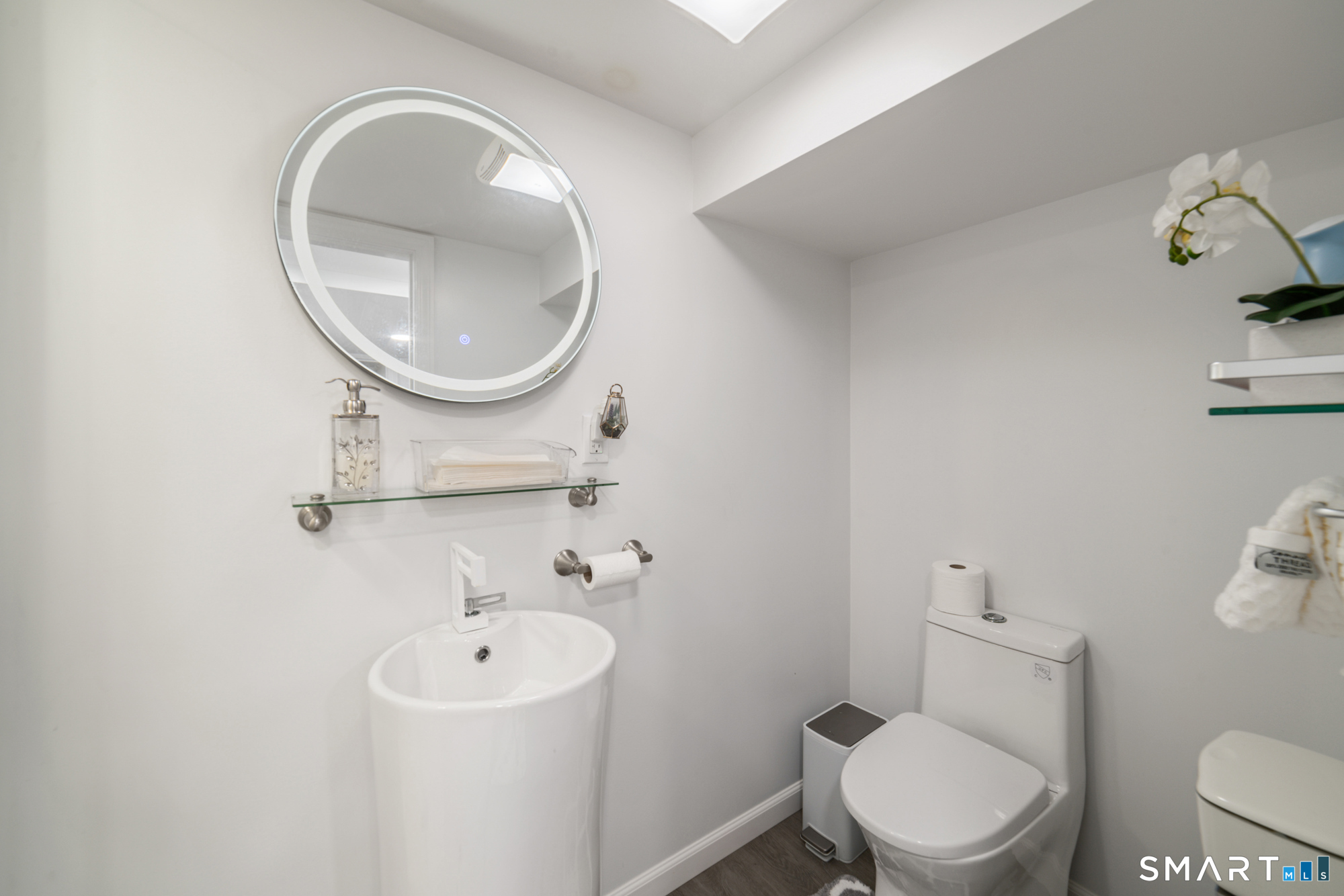18 Fairlea Avenue Stratford CT 06614