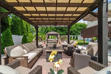 18 Fairlea Avenue Stratford CT 06614