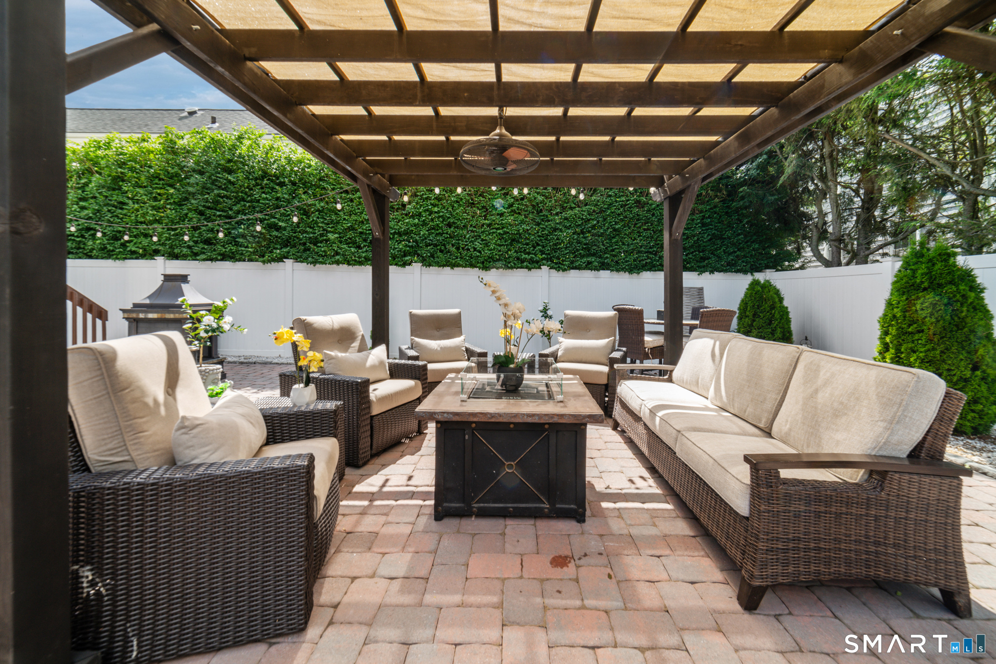 18 Fairlea Avenue Stratford CT 06614