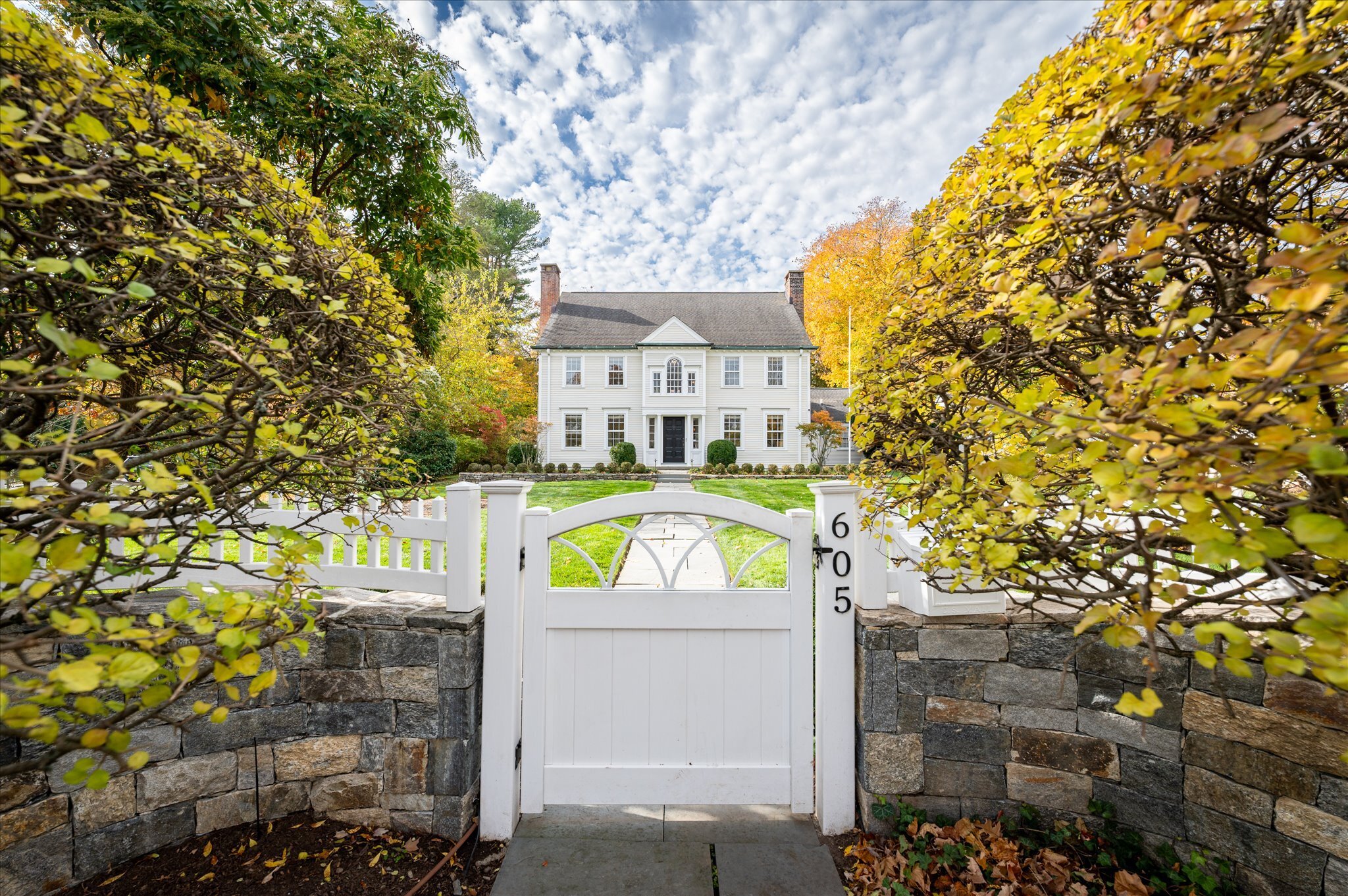 605 Brooklawn Avenue Fairfield CT 06825