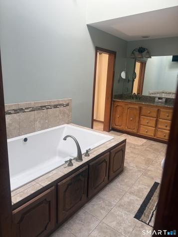 113 Kimberly Drive Manchester CT 06040