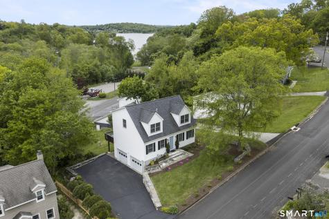 15 Berkshire Drive Brookfield CT 06804