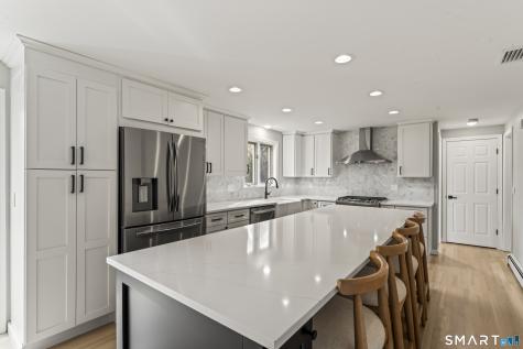 15 Berkshire Drive Brookfield CT 06804