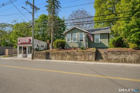 231 Poquonnock Road Groton CT 06340