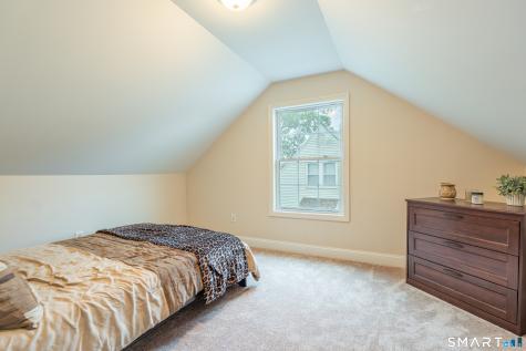 17 Edgewood Street Cromwell CT 06416