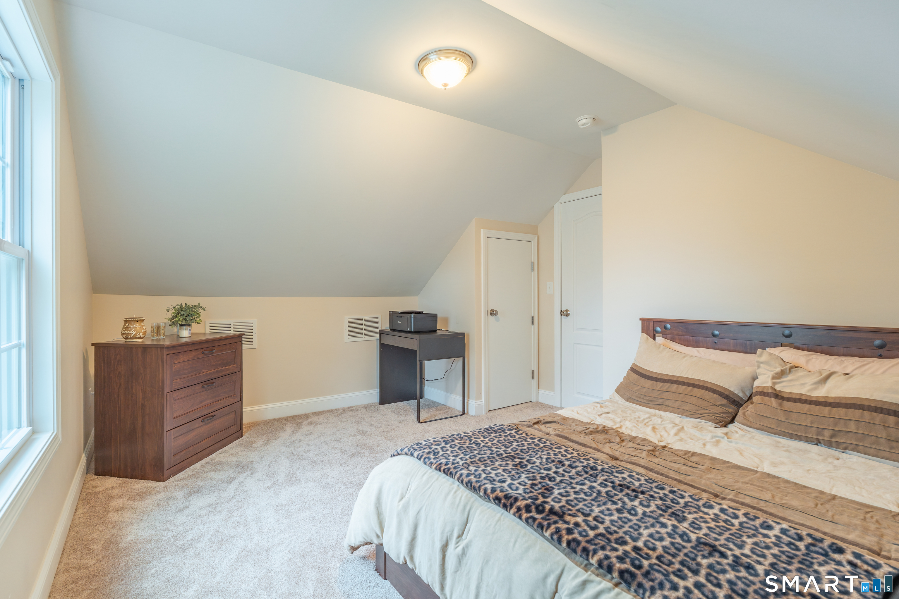 17 Edgewood Street Cromwell CT 06416