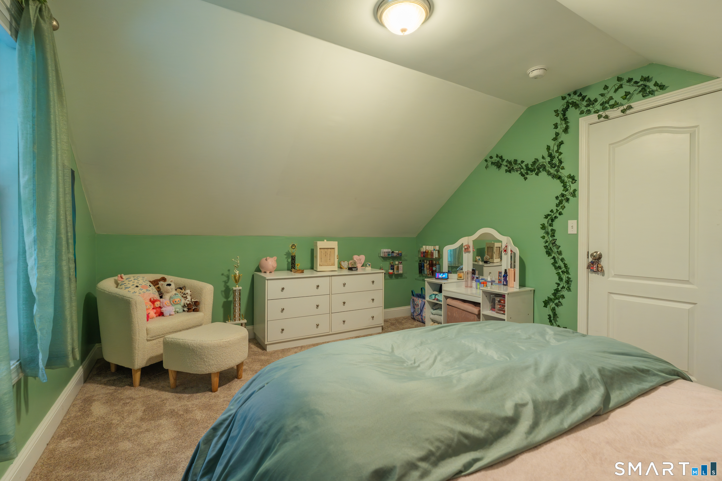 17 Edgewood Street Cromwell CT 06416