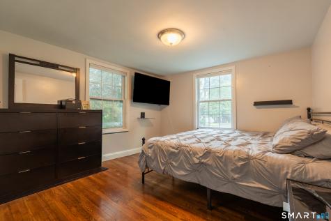 17 Edgewood Street Cromwell CT 06416