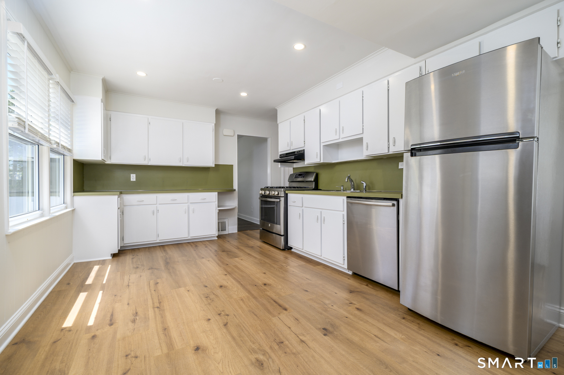 215 High Park Avenue Stratford CT 06615