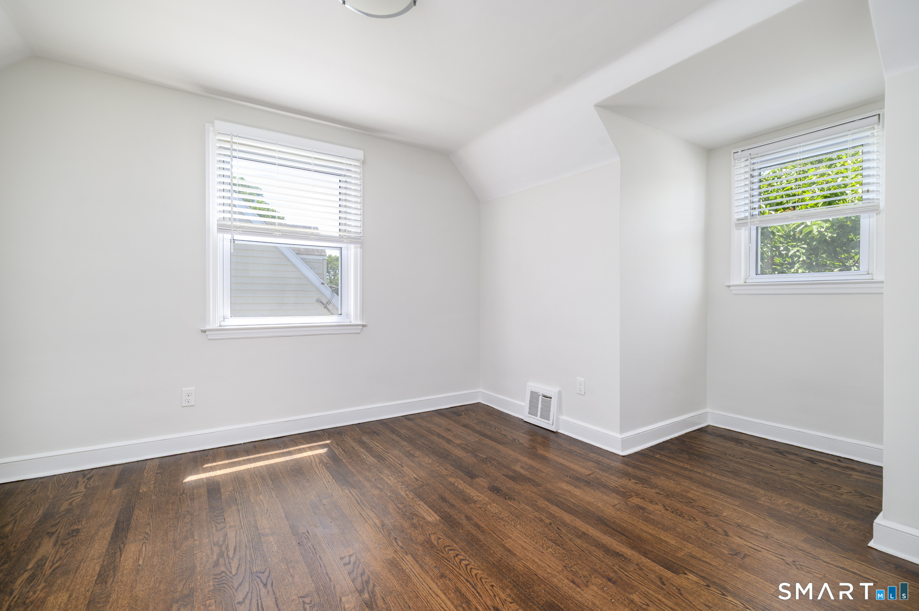 215 High Park Avenue Stratford CT 06615
