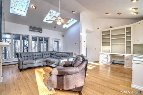 239 Cedar Ridge Drive Glastonbury CT 06033