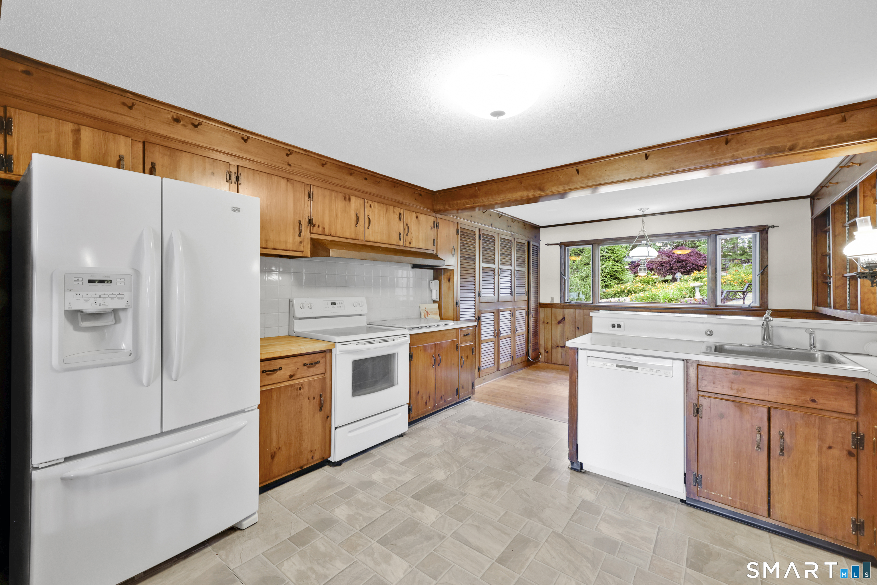 53 Meeks Point Road East Hampton CT 06424