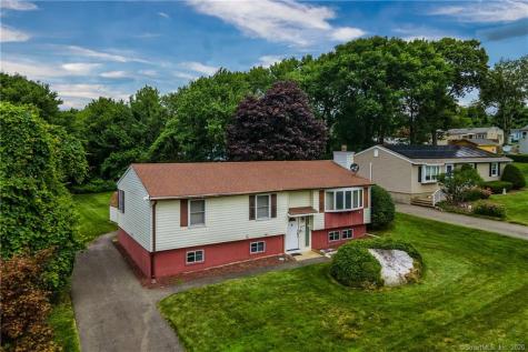 74 Deering Lane Waterbury CT 06706